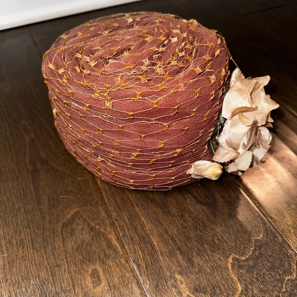 Vintage 1950’s Netted Pillbox Hat Mauve Nutmeg Silk Floral